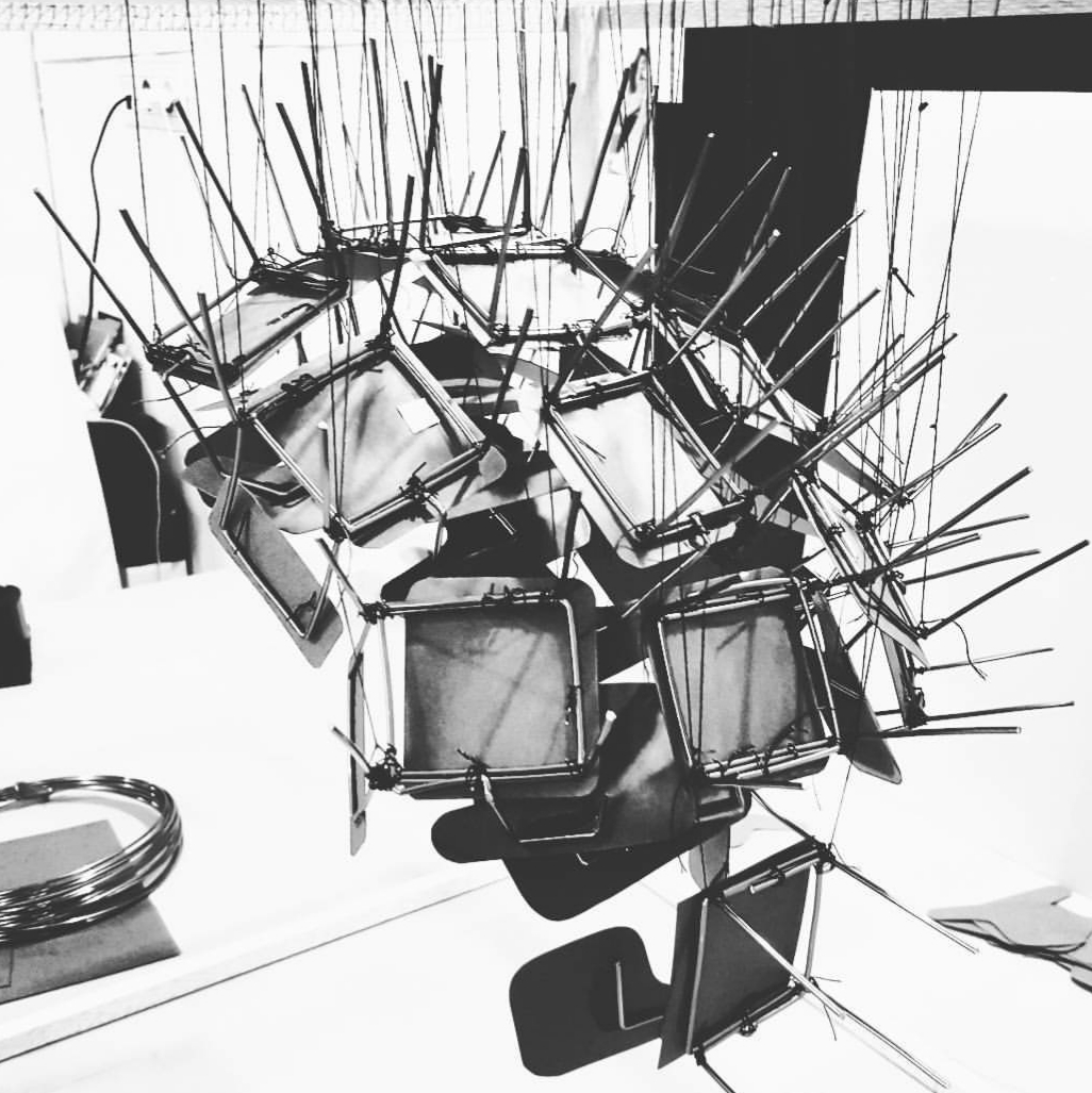 Module — Yosman Botero, arte contemporáneo colombiano